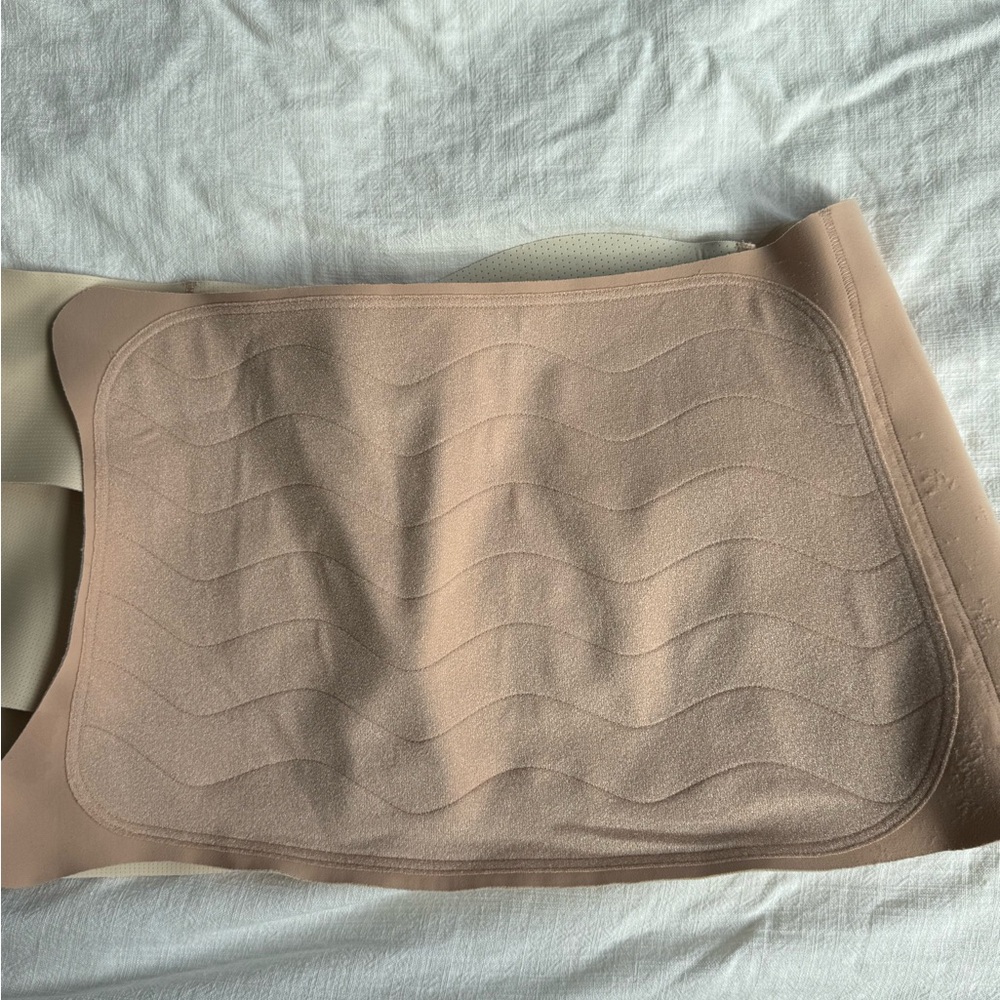 Mom Cozy Postpartum Band - Picture 3 of 4